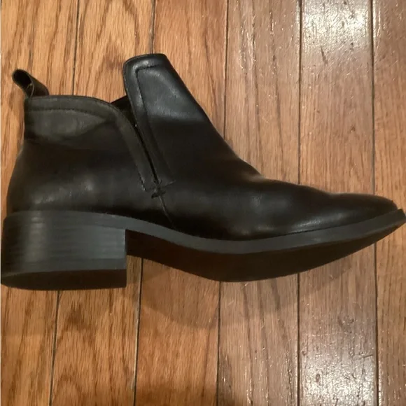 Black Boots New - Picture 6 of 6